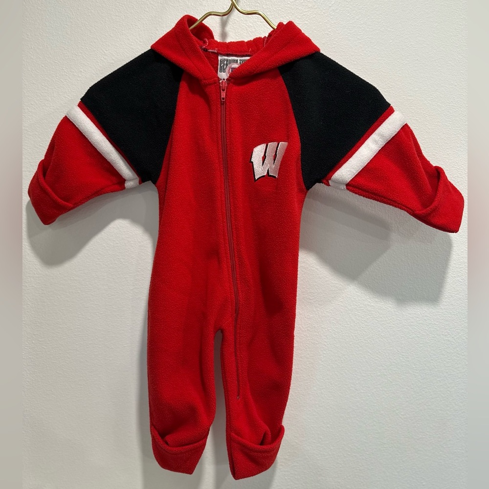Wisconsin Badger Hooded Fleece One-Piece Bunting for Babies